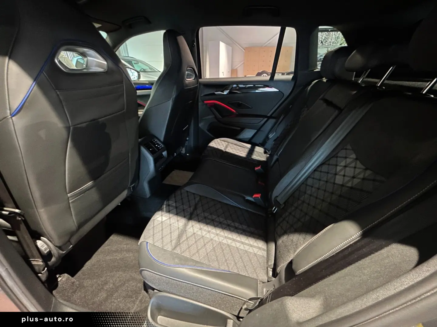 VW Tiguan R-Line 2.0 TDI 4MO STANDHEIZ AHK IQ MATRI