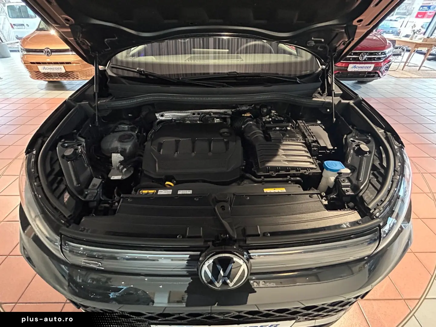 VW Tiguan R-Line 2.0 TDI 4MO STANDHEIZ AHK IQ MATRI