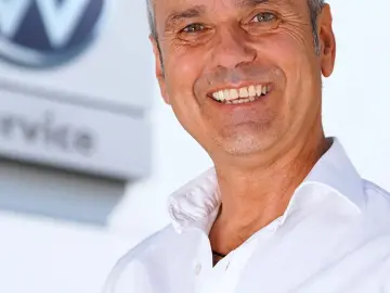 VW Tiguan R-Line 2.0 TDI 4MO STANDHEIZ AHK IQ MATRI