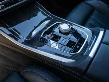 BMW X5 M60i AHK Panorama Navi LED RFK Leder e-Sitze