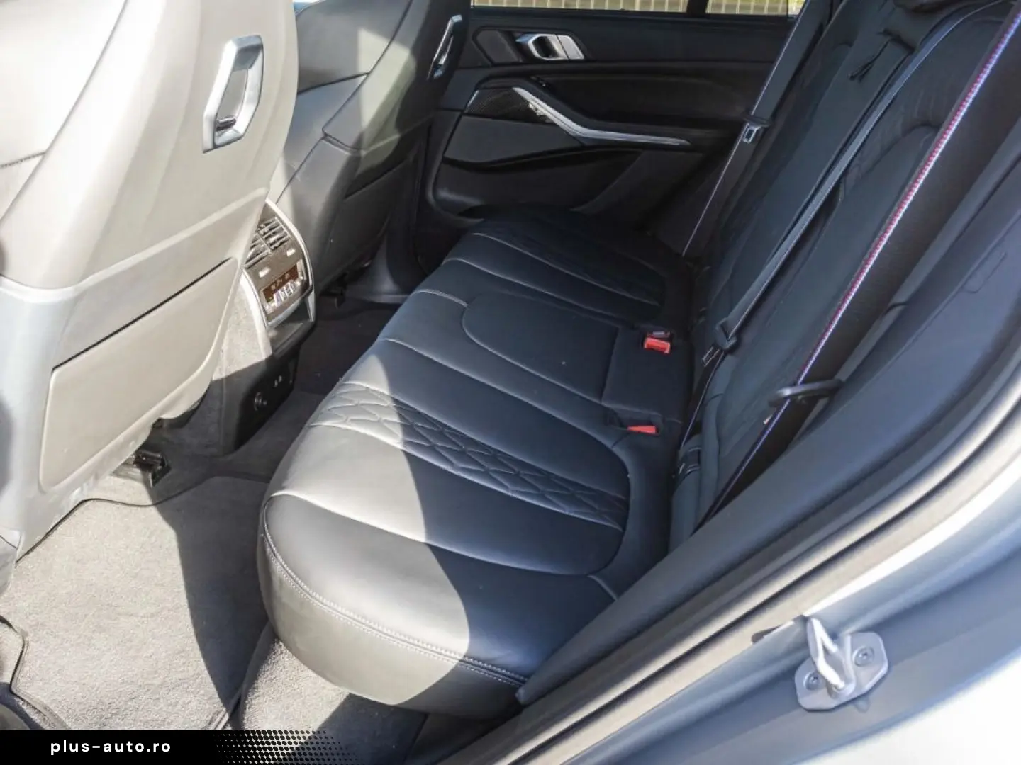 BMW X5 M60i AHK Panorama Navi LED RFK Leder e-Sitze