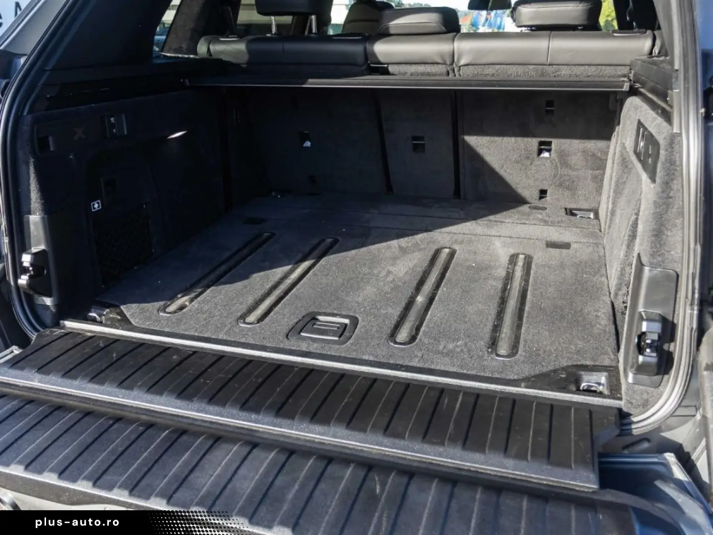 BMW X5 M60i AHK Panorama Navi LED RFK Leder e-Sitze