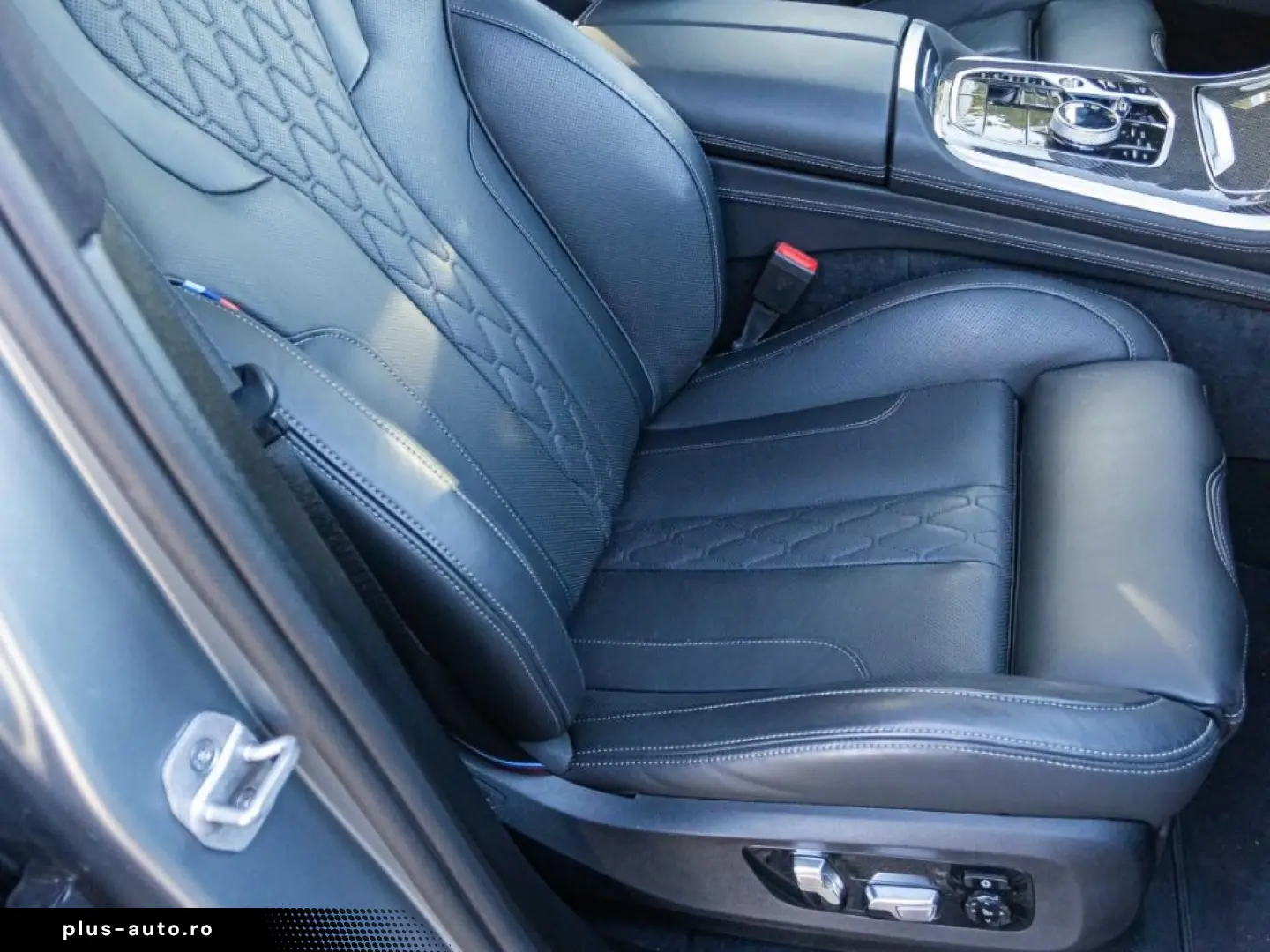 BMW X5 M60i AHK Panorama Navi LED RFK Leder e-Sitze