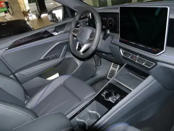 VW Tiguan R-Line Black Style 4Motion TDI DSG AHK