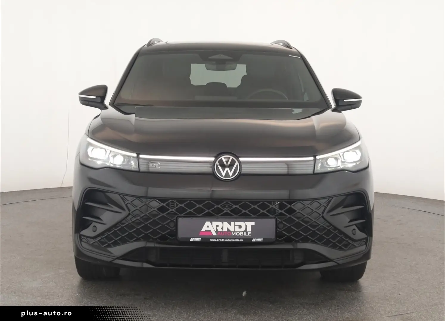 VW Tiguan 2.0 TSI DSG 4M R-Line IQ Pano Nav Key 360