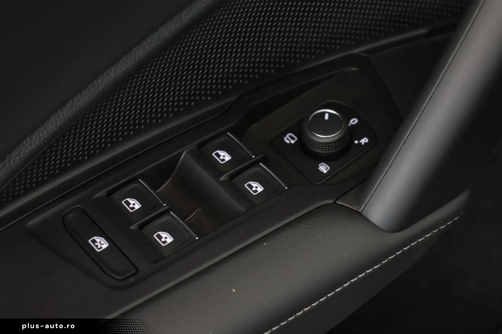 VW Tiguan 2.0 TSI DSG 4M R-Line IQ Pano Nav Key 360