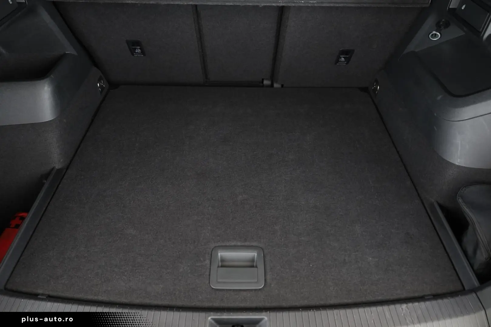 VW Tiguan 2.0 TSI DSG 4M R-Line IQ Pano Nav Key 360