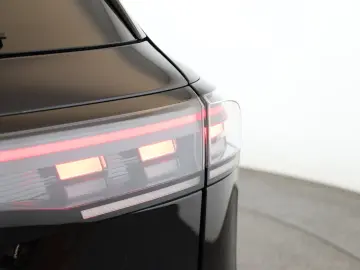 VW Tiguan 2.0 TSI DSG 4M R-Line IQ Pano Nav Key 360