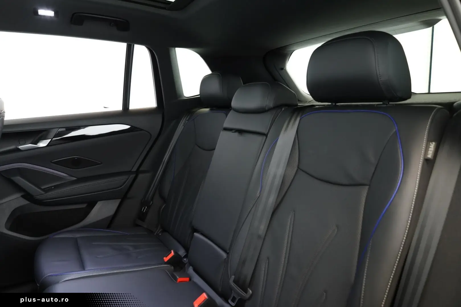 VW Tiguan 2.0 TSI DSG 4M R-Line IQ Pano Nav Key 360