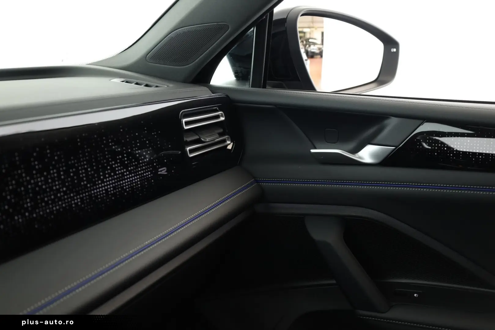 VW Tiguan 2.0 TSI DSG 4M R-Line IQ Pano Nav Key 360