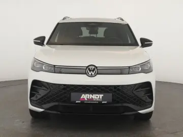 VW Tiguan 2.0 TSI DSG 4M R-Line IQ Pano Nav Key 360