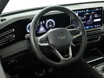 VW Tiguan 2.0 TSI DSG 4M R-Line IQ Pano Nav Key 360