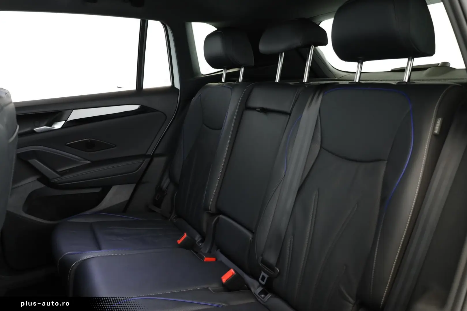 VW Tiguan 2.0 TSI DSG 4M R-Line IQ Pano Nav Key 360