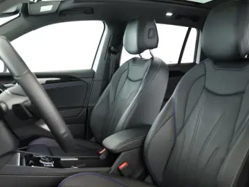 VW Tiguan 2.0 TSI DSG 4M R-Line IQ Pano Nav Key 360