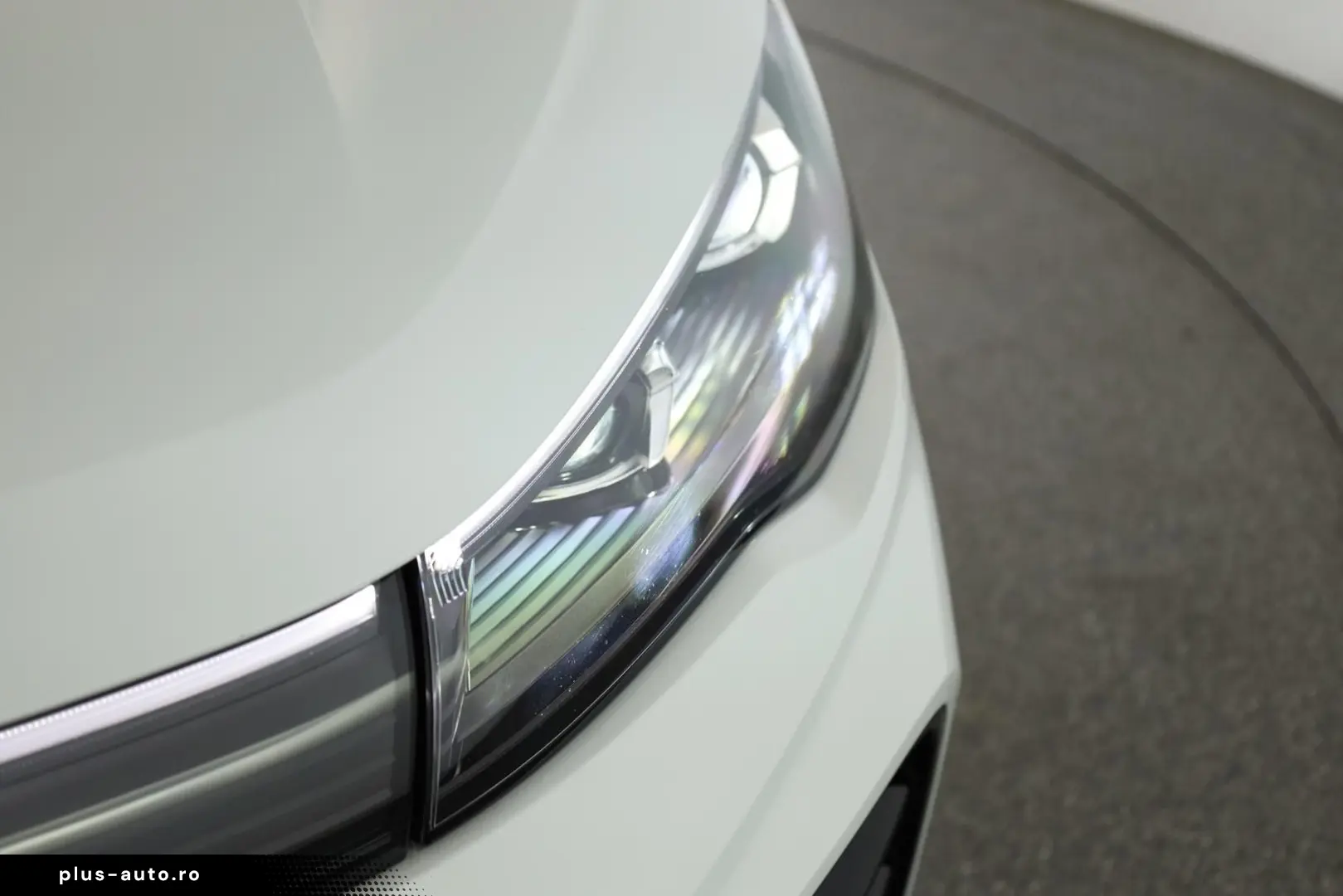 VW Tiguan 2.0 TSI DSG 4M R-Line IQ Pano Nav Key 360