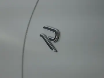 VW Tiguan 2.0 TSI DSG 4M R-Line IQ Pano Nav Key 360