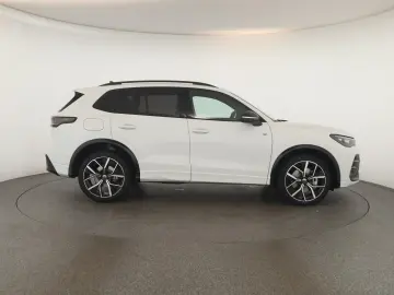 VW Tiguan 2.0 TSI DSG 4M R-Line IQ Pano Nav Key 360