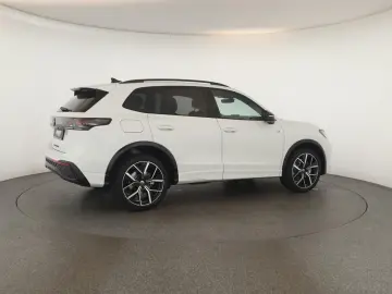 VW Tiguan 2.0 TSI DSG 4M R-Line IQ Pano Nav Key 360