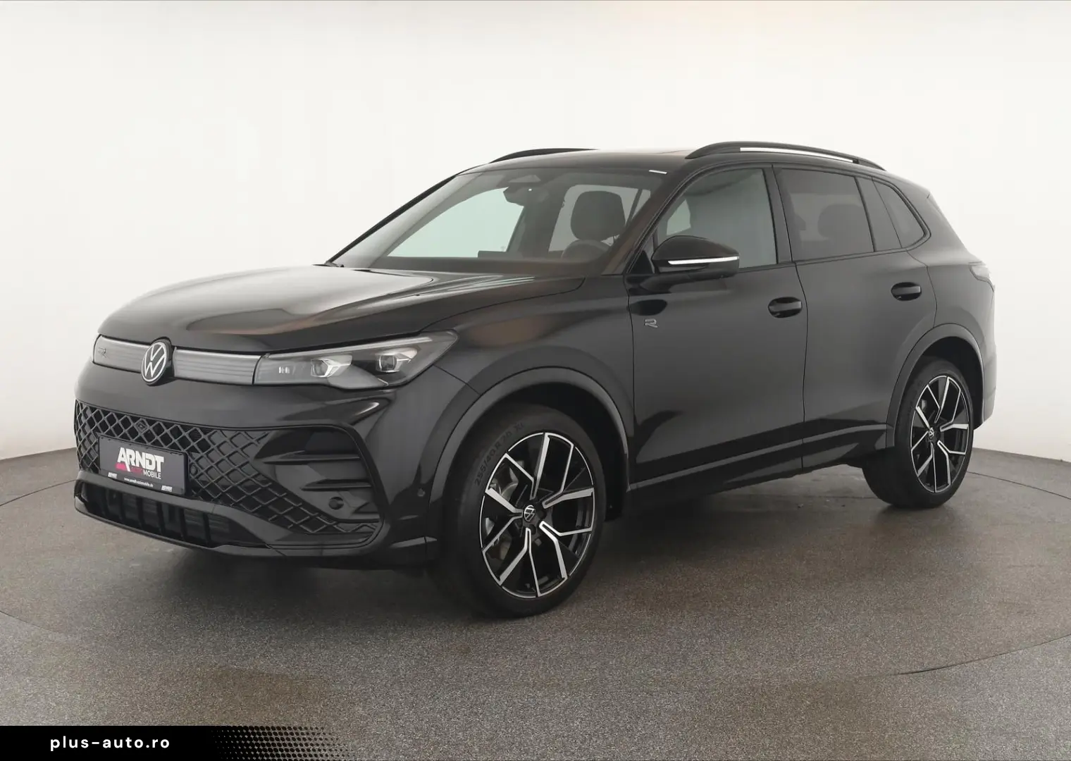 VW Tiguan 2.0 TSI DSG 4M R-Line IQ Pano Nav Key 360