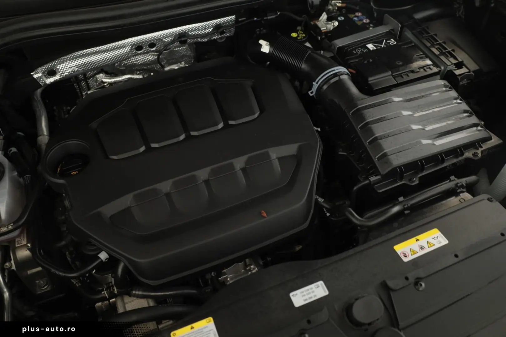 VW Tiguan 2.0 TSI DSG 4M R-Line IQ Pano Nav Key 360