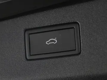 VW Tiguan 2.0 TSI DSG 4M R-Line IQ Pano Nav Key 360