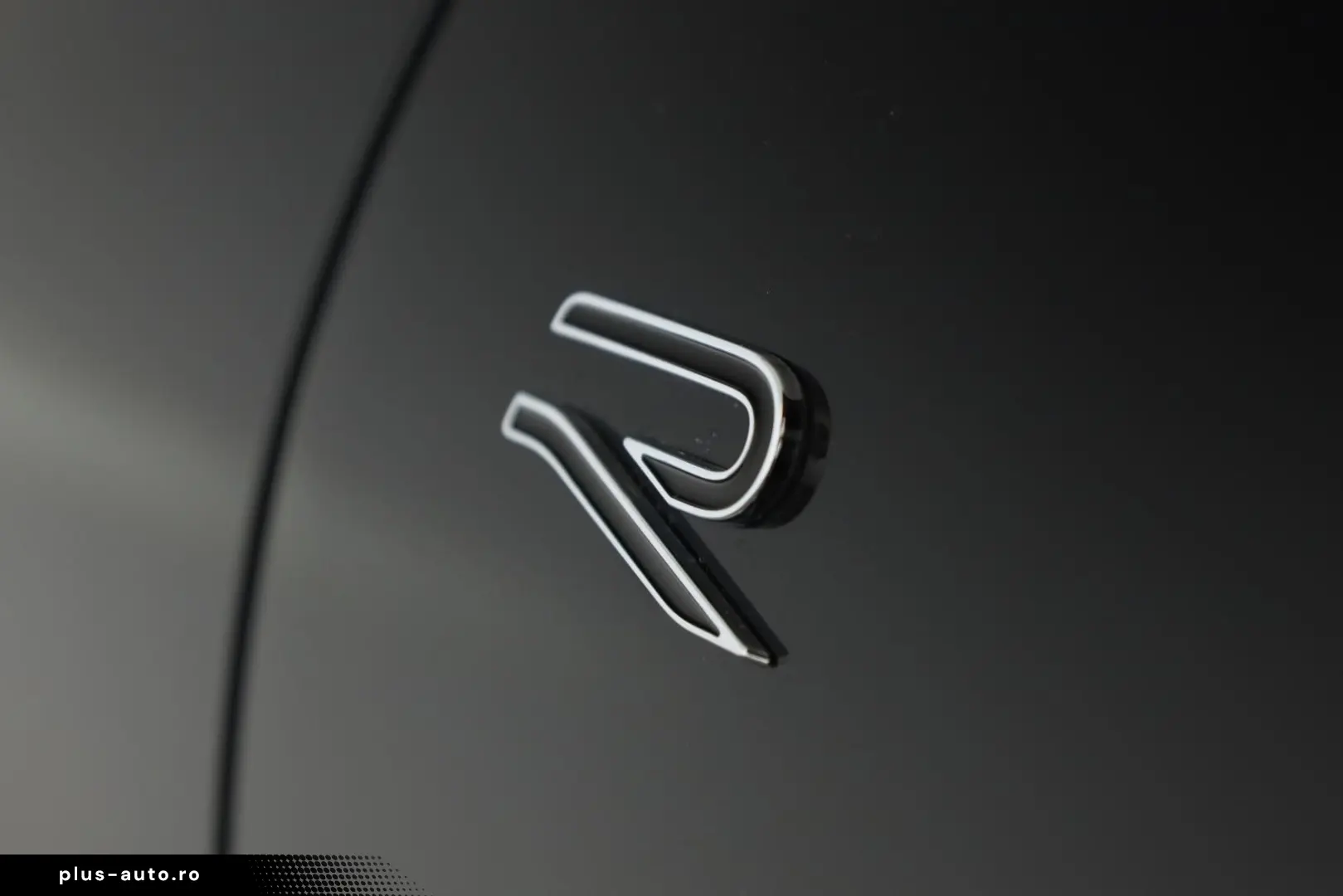 VW Tiguan 2.0 TSI DSG 4M R-Line IQ Pano Nav Key 360