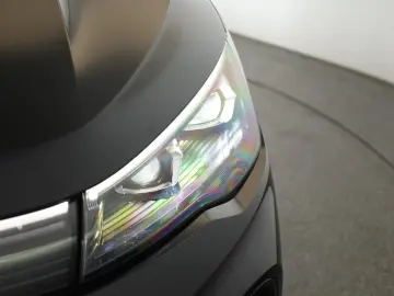 VW Tiguan 2.0 TSI DSG 4M R-Line IQ Pano Nav Key 360