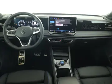 VW Tiguan 2.0 TSI DSG 4M R-Line IQ Pano Nav Key 360