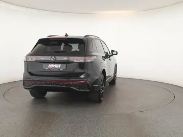 VW Tiguan 2.0 TSI DSG 4M R-Line IQ Pano Nav Key 360