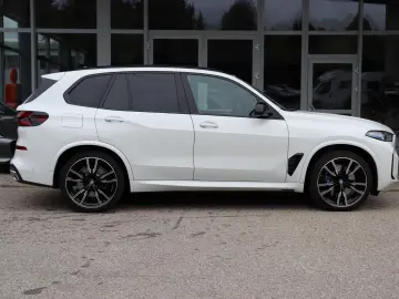 BMW X5 M60i xDrive MProf Assistant Innovation Travel