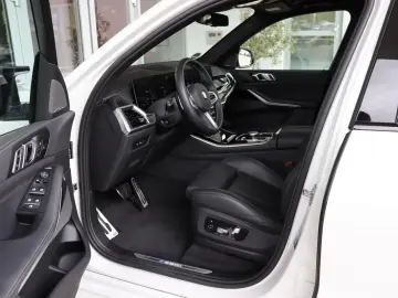 BMW X5 M60i xDrive MProf Assistant Innovation Travel