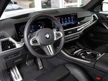 BMW X5 M60i xDrive MProf Assistant Innovation Travel