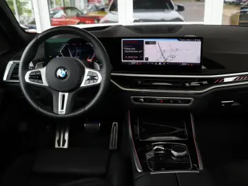 BMW X5 M60i xDrive MProf Assistant Innovation Travel