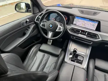 BMW X5 xDrive 30 d M Sport Laser 22  Pano M-Kontursi