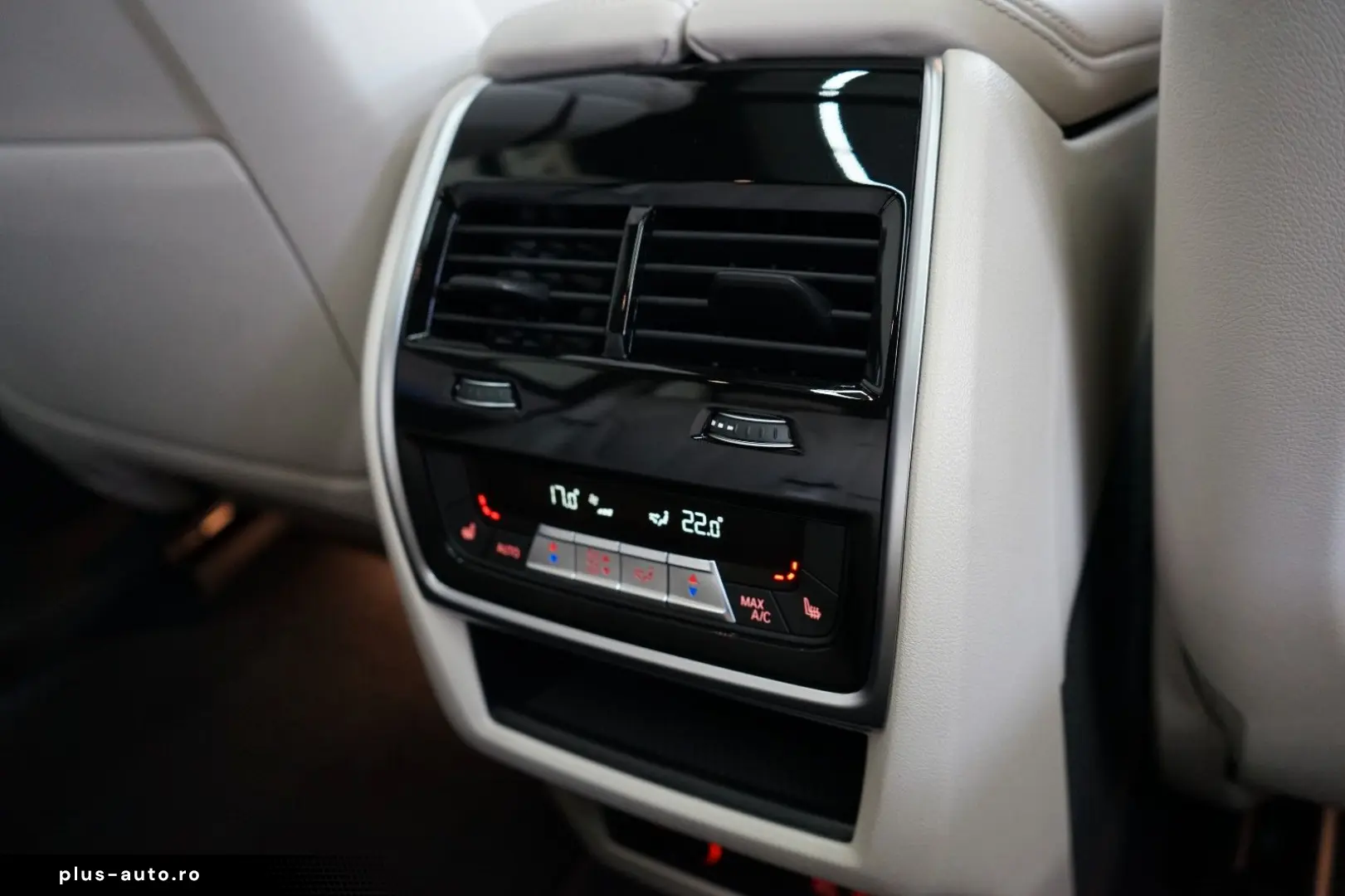 BMW X5 M60 i xDrive EXCLUSIV STHZ AHK PANO ACC MEGA!