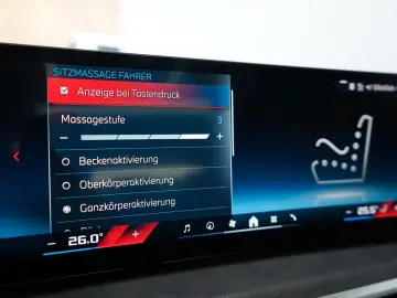 BMW X5 M60 i xDrive EXCLUSIV STHZ AHK PANO ACC MEGA!