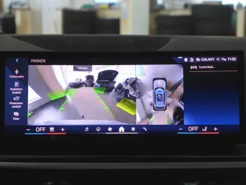 BMW X5 xDr 30d Dach AHK  Luftfederung  NP 112.940