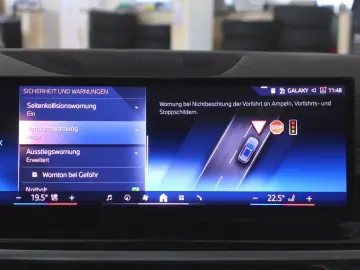 BMW X5 xDr 30d Dach AHK  Luftfederung  NP 112.940