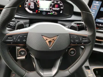 CUPRA Terramar 2.0 TSI 195 kW 4Drive VZ - Panoramadach