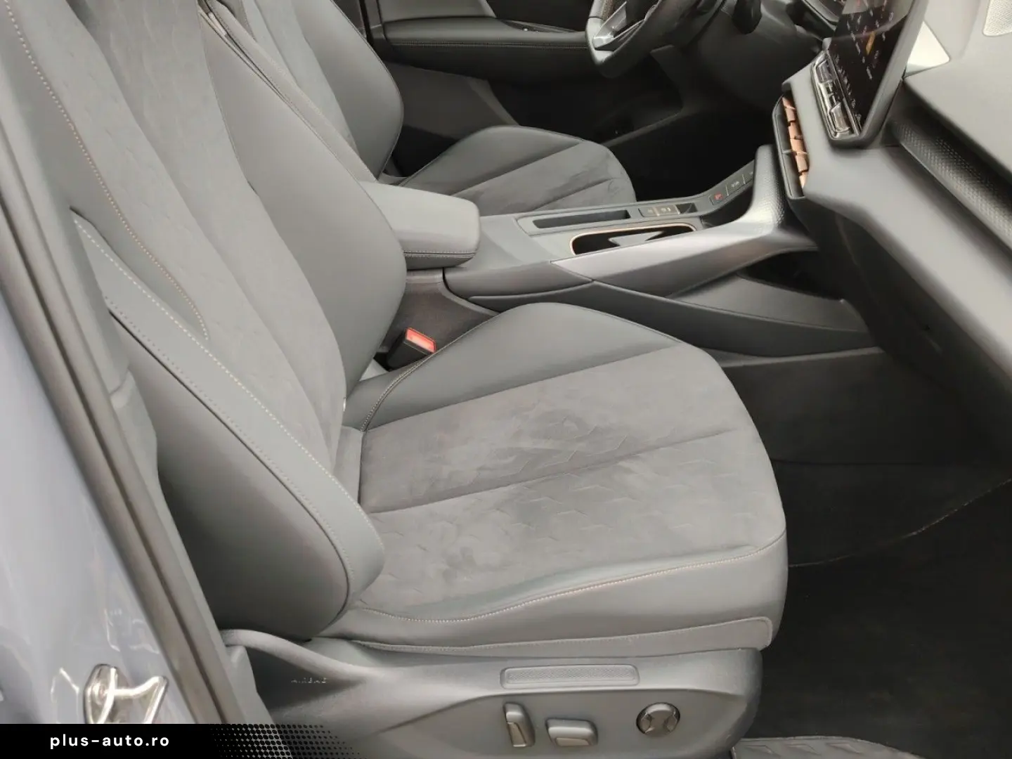 CUPRA Terramar 2.0 TSI 195 kW 4Drive VZ - Panoramadach