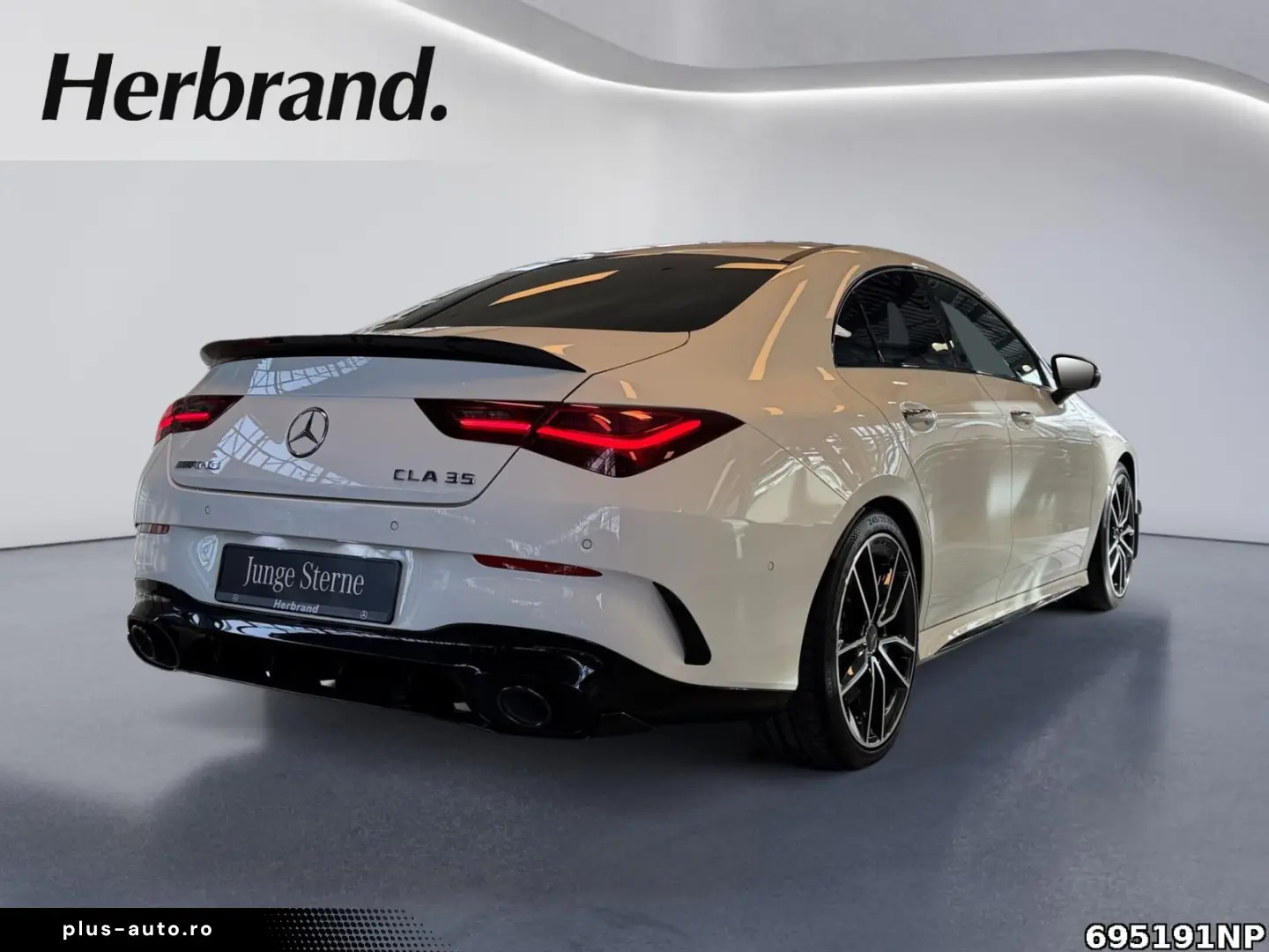 MERCEDES-BENZ CLA 35 AMG 4M  Night Pano BURMESTER