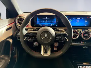 MERCEDES-BENZ CLA 35 AMG 4M  Night Pano BURMESTER