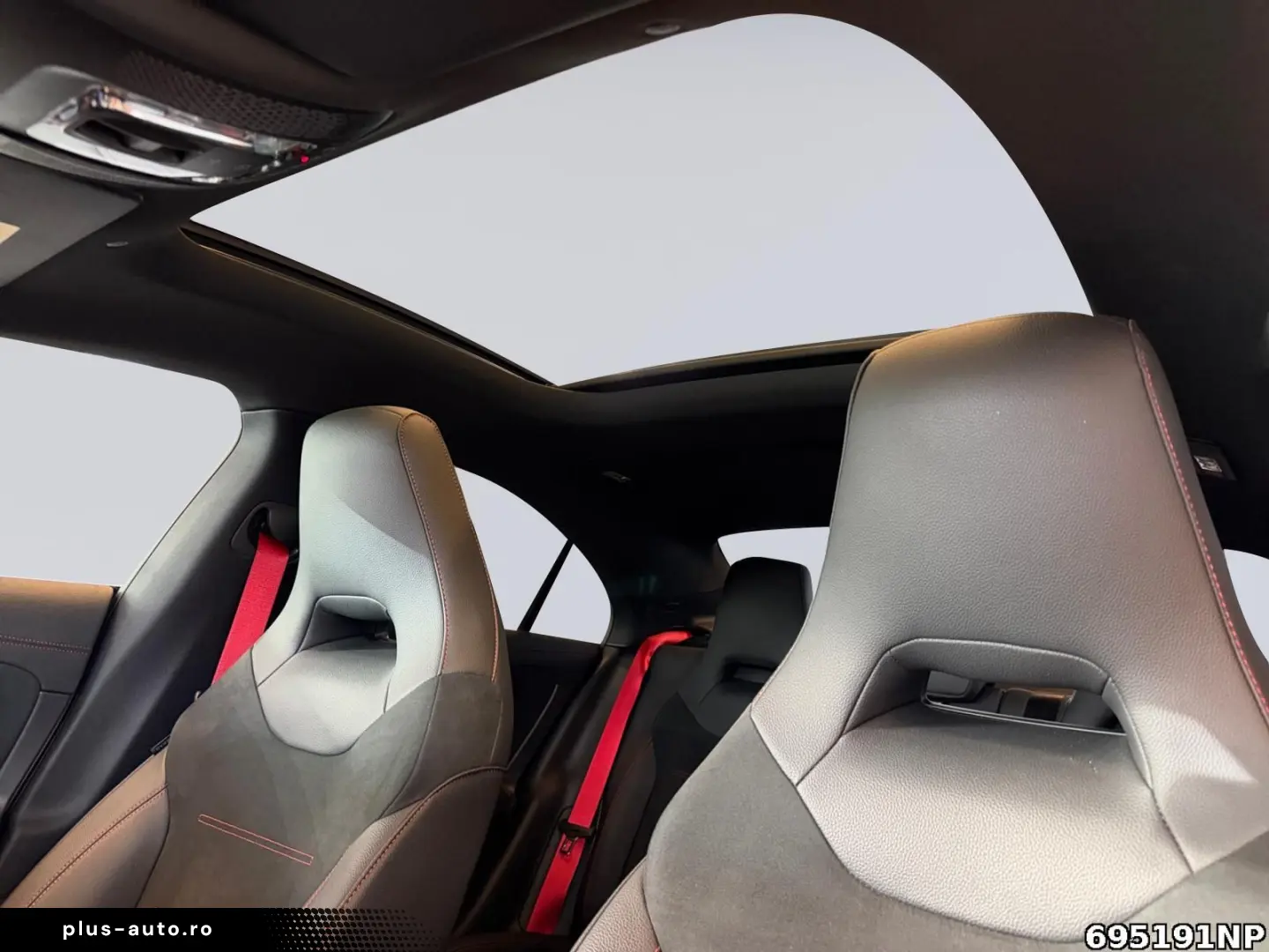 MERCEDES-BENZ CLA 35 AMG 4M  Night Pano BURMESTER