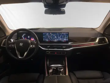 BMW X5 xDrive50e AHK LED DA&PA-Prof. Autobahnass.