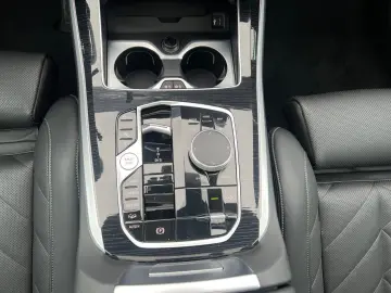 BMW X5 xD 50e M-Sport Pro AHK PANO DAPr ALED HK 22