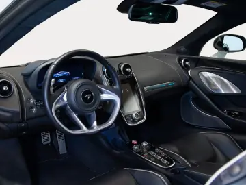 MCLAREN GT - Luxe - MSO Cirrus Grey