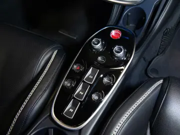 MCLAREN GT - Luxe - MSO Cirrus Grey