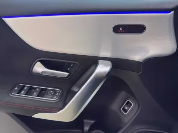 MERCEDES-BENZ A 180 Limousine AMG