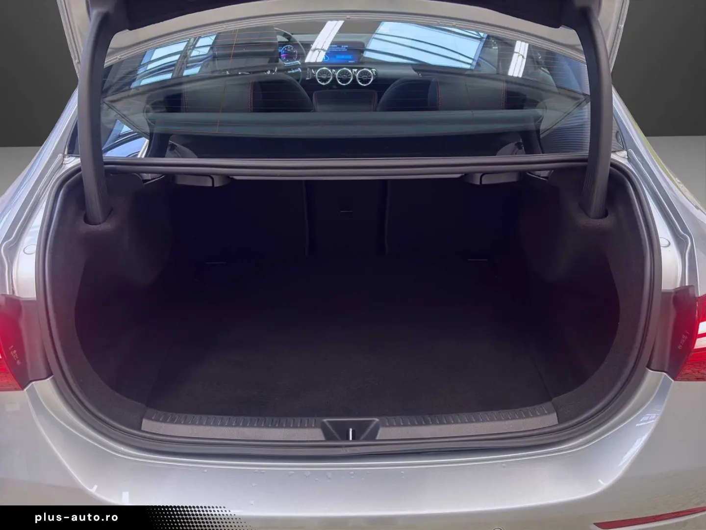 MERCEDES-BENZ A 180 Limousine AMG