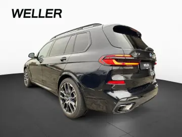 BMW X7 xDrive40d M Sport Pro SkyL AHK StHzg IcGlow